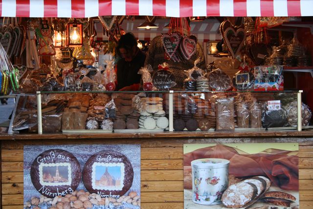 18 - Christkindlesmarkt Gingerbread Stand