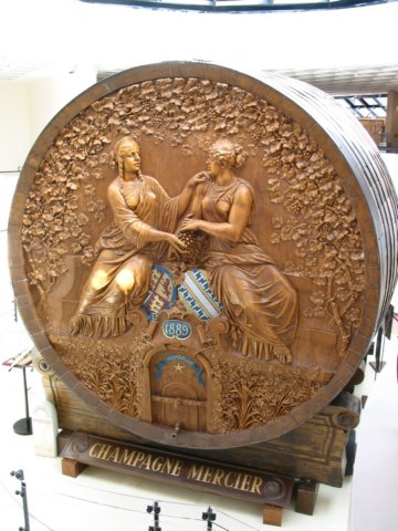 71 - Large barrell at Marcier in Riems