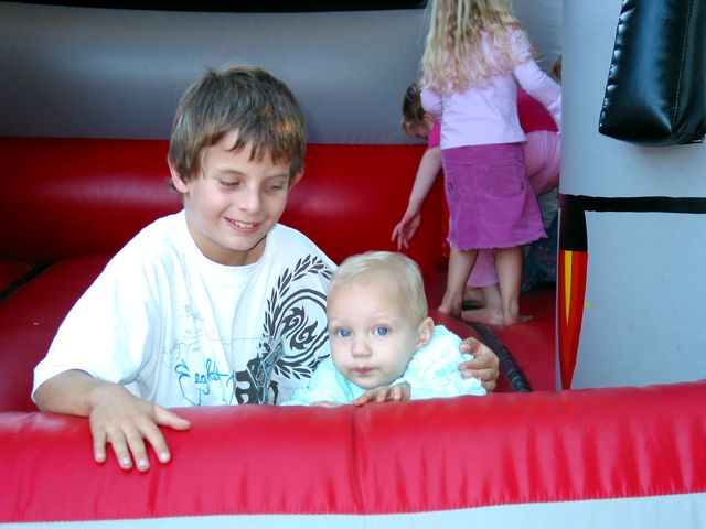14 - Jamie and Neve take a break