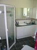 6 6 - Ensuite