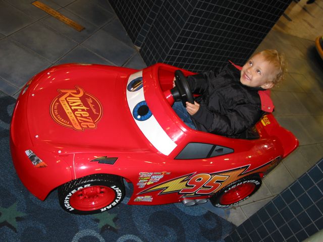 14 - Warner Bros store Kingston